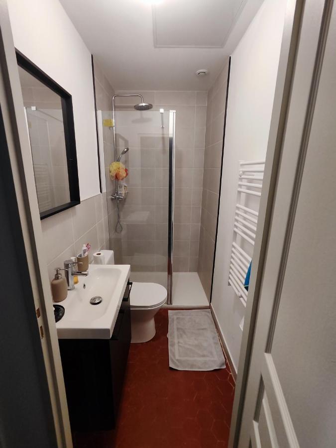 Bright And Modern 3-Bedroom Apartment, 90M2 With Air Condition, In ベジエ エクステリア 写真