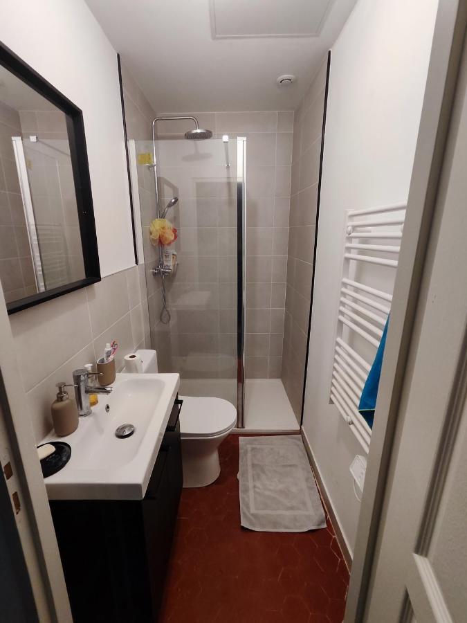 Bright And Modern 3-Bedroom Apartment, 90M2 With Air Condition, In ベジエ エクステリア 写真